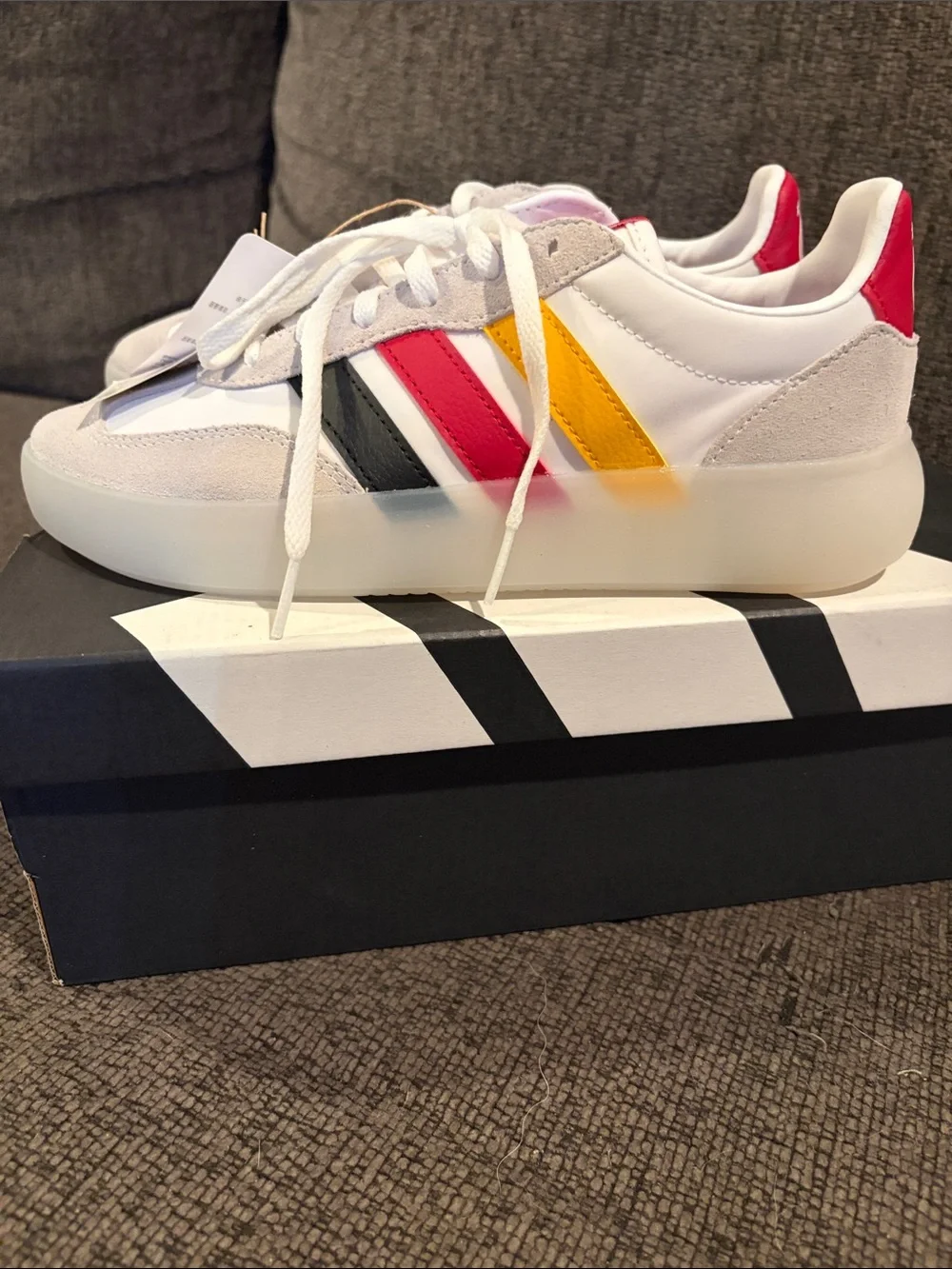adidas classic low